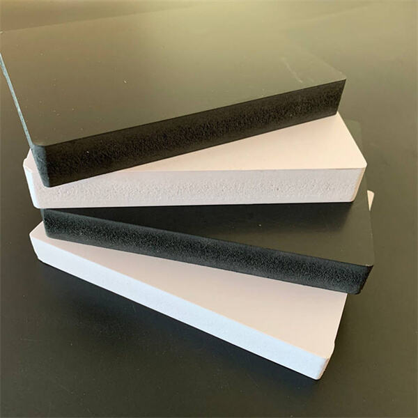 Aplicaciones Alternativas para Tableros Laminados Negros en tu Apartamento.