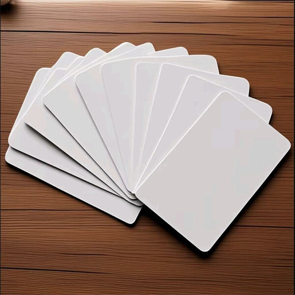 告辞 التآكل الناتج عن الماء مع لوحنا المصنوع من PVC.