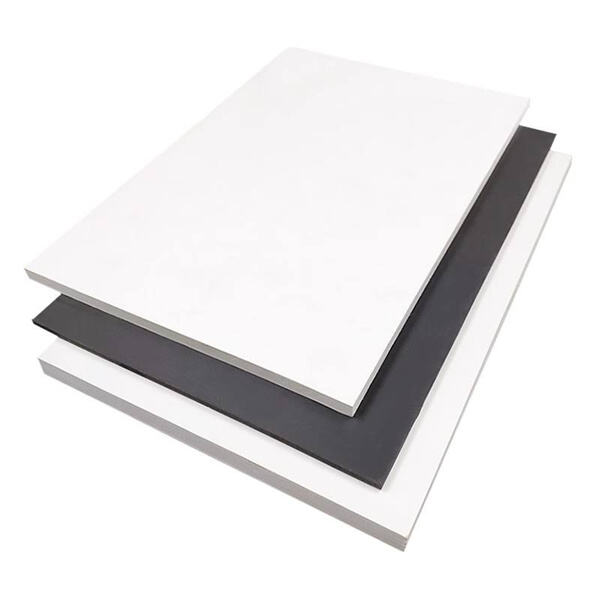 Estudio de Tableros Laminados Negros Mega Returns Que Resisten el Paso del Tiempo
