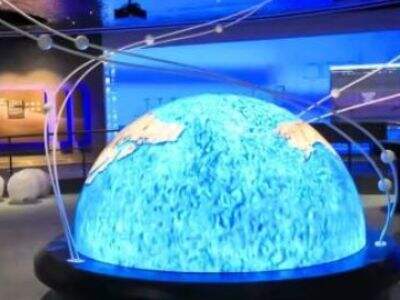 The Future of Advertising: LED Flexible Displays