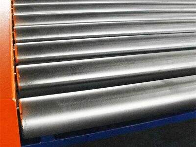 What Makes Roller Gravity Conveyor Ideal for Loading Dock Operations