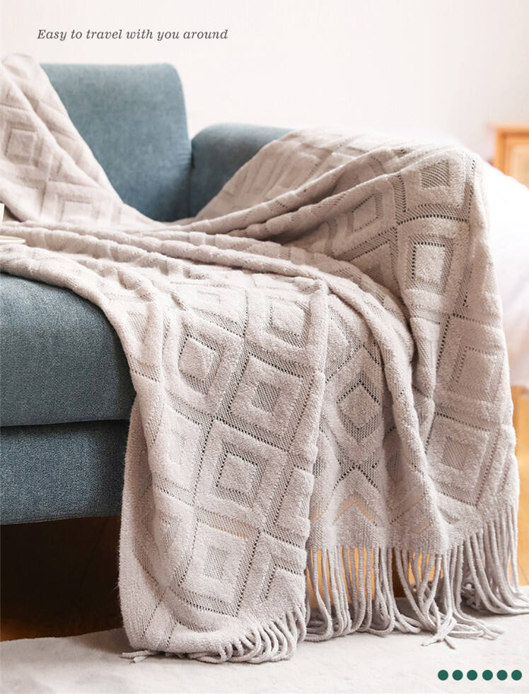 Aoyatex Home Soft Cozy Decorative Crochet Blanket Lightweight Acrylic Knitted Blanket With Tassels Throws And Blankets supplier