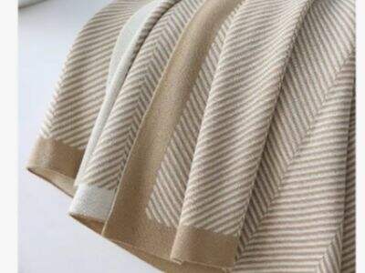 How Acrylic Blanket Thickness Affects Shipping and Warehousing Costs?