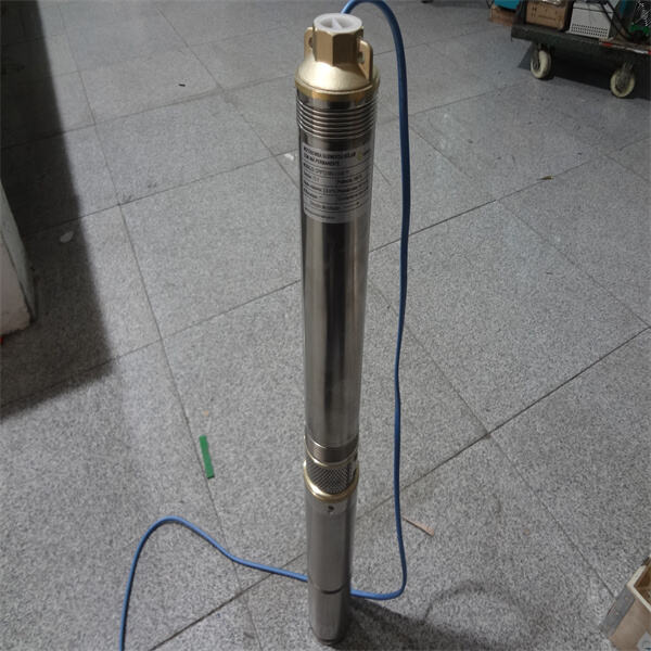 Pompe immergible solaire DC facile à installer et à opérer