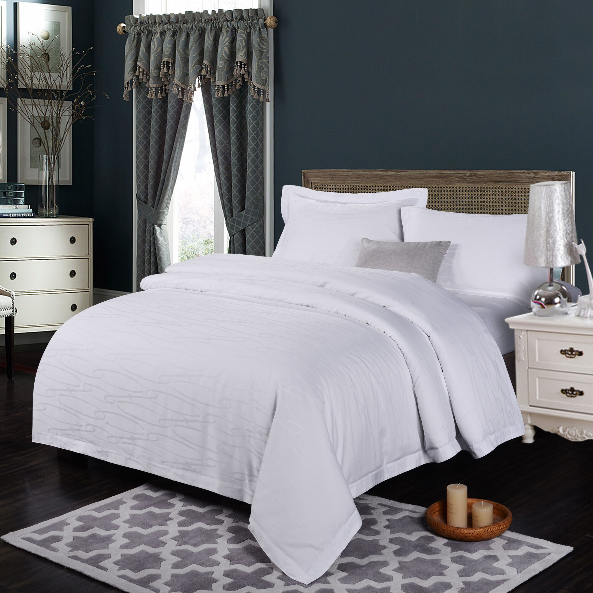 Factory directly supply luxury jacquard hotel bedding sets