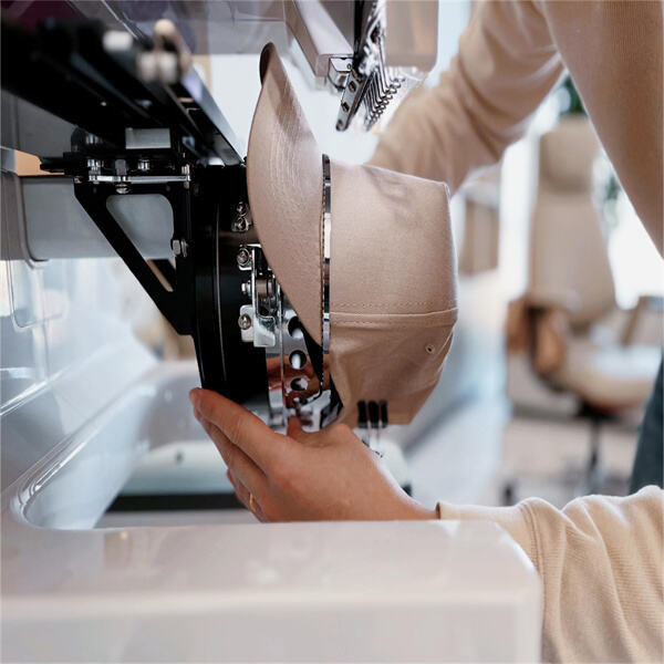 Beschleunigen Sie Ihre Produktion mit einem hochgeschwindigkeitsfähigen Hut-Stickgerät