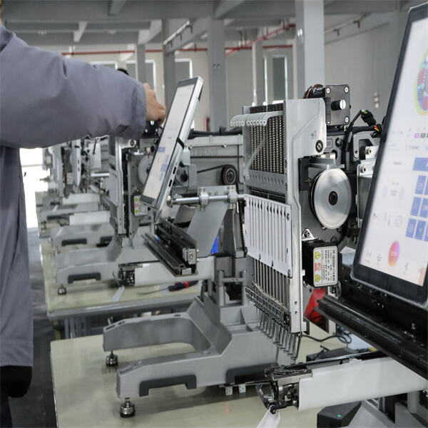 Ipalat kayo ng kagandahan gamit ang makapangyarihang mga tampok ng Barudan single head embroidery machine.