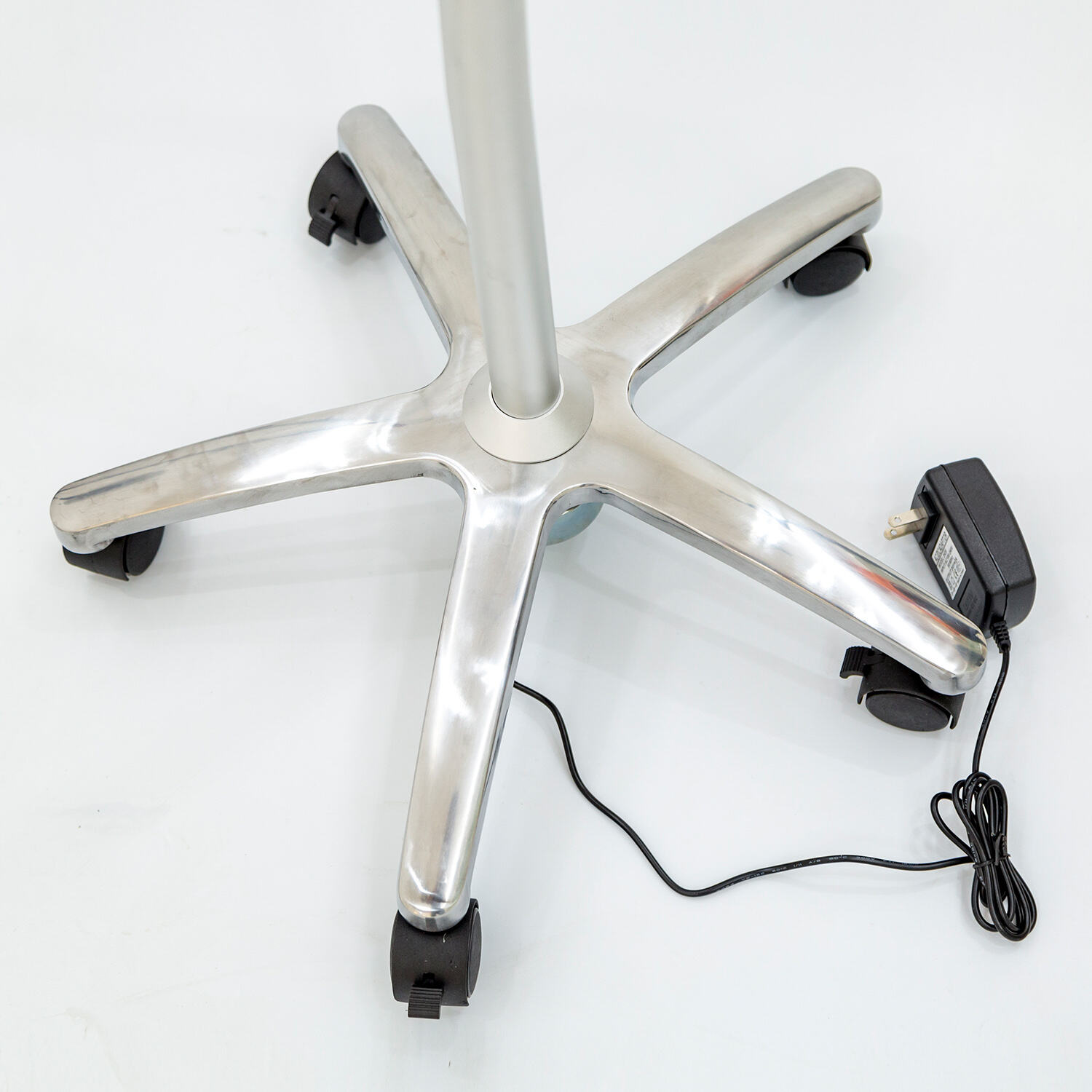 High Quality Examination Therapy Equipments Medical Led Lamp for ENT with Goose Neck JD1600L Electric Steel Ce Surgical Lamps factory