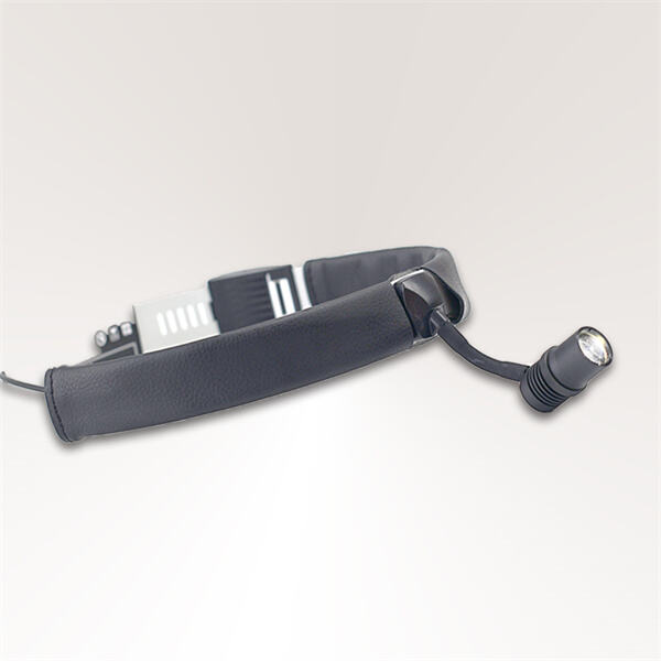 Stand out in your field with our durable and reliable medical head lamps