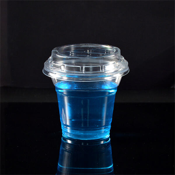 Say goodbye to mishandled or broken desserts with shatter-proof plastic cups.