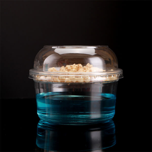 Perfect portion control with our clear plastic deli container and lid