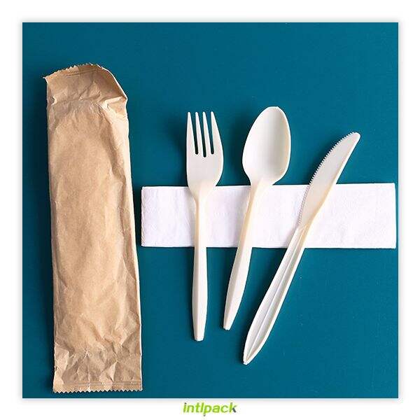 Convenient and Easy-to-Clean Plastic Flatware Set for Busy Lives