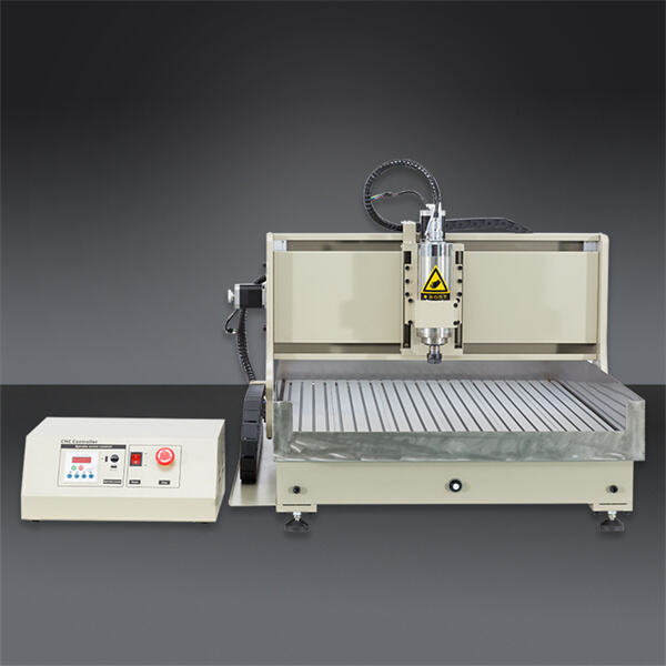 เครื่อง CNC ขนาดเล็ก: เจาะลึกข้อดี