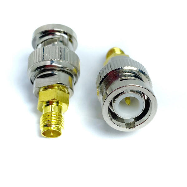 Maximize the versatility of your devices with an SMA to BNC adapter