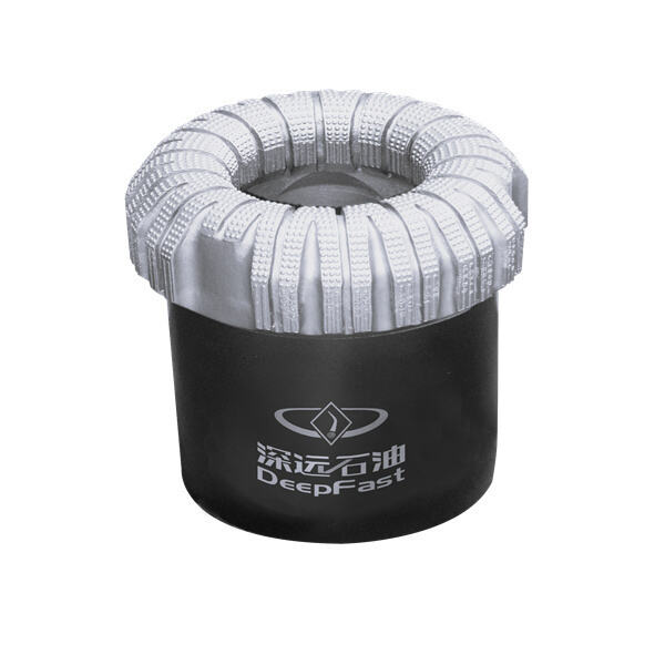 Économisez du temps et de l'énergie grâce à la capacité de perçage rapide et précise de la couronne de 162 mm.