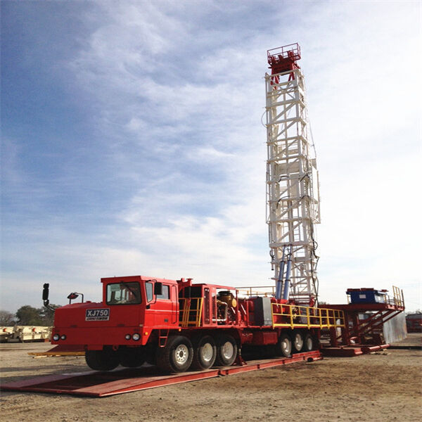 The Advantages of Using Workover Rigs for Well Intervention and Production Enhancemen