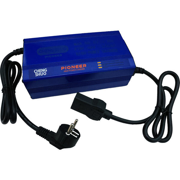 Gardez votre trottinette chargée avec ce chargeur 36v