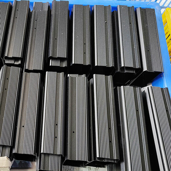 Personalize your aluminum enclosure with a variety of customization options to suit your specific needs.