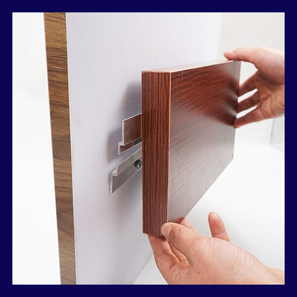 Quick and convenient solution for hanging frames and signs