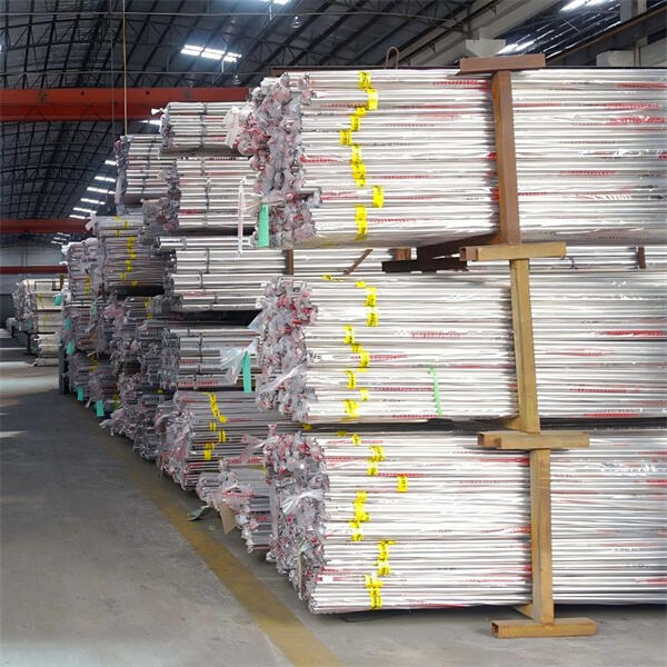 건설에서 자동차 공학에 이르기까지 다양한 산업에서의 전문성과 경험