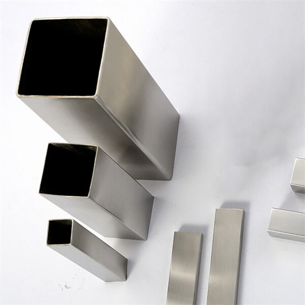 Conduite carrée en acier inoxydable.