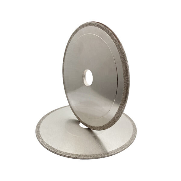 Érdekelt precizitást érhet el egy specializált lánctalp csiszolólemezzel.