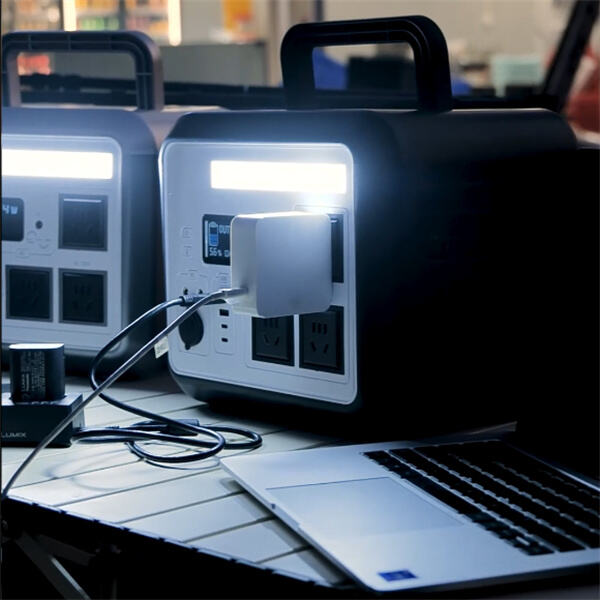 고품질의 Lifepo4 휴대용 전원 스테이션과 함께 어디를 가든 전원을 공급받으며 연결 상태를 유지하세요.