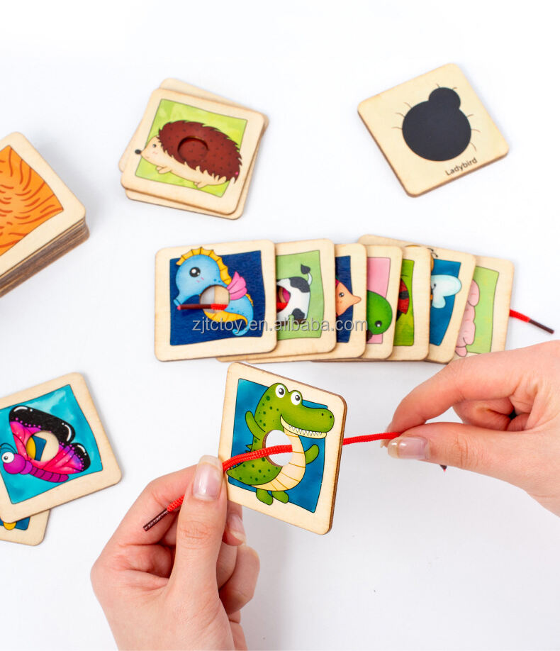 Frühes pädagogisches Lernpuzzlespielzeug aus Holz mit Tiermuster, Erkennungs- und Matching-Puzzle, Details