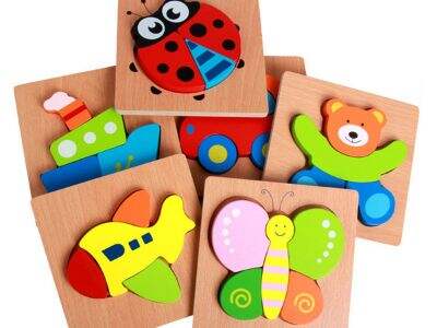 Wooden Puzzle: A classic toy that helps children develop concentration and problem-solving skills