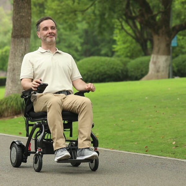 Sécurité d'un fauteuil roulant électrique ultra léger