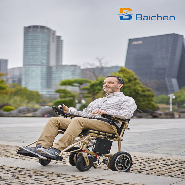 4. Conseils sur la façon d’utiliser efficacement un fauteuil roulant électrique pliable
