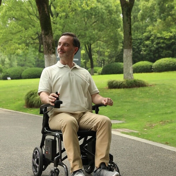 Utiliser un fauteuil roulant électrique tout terrain