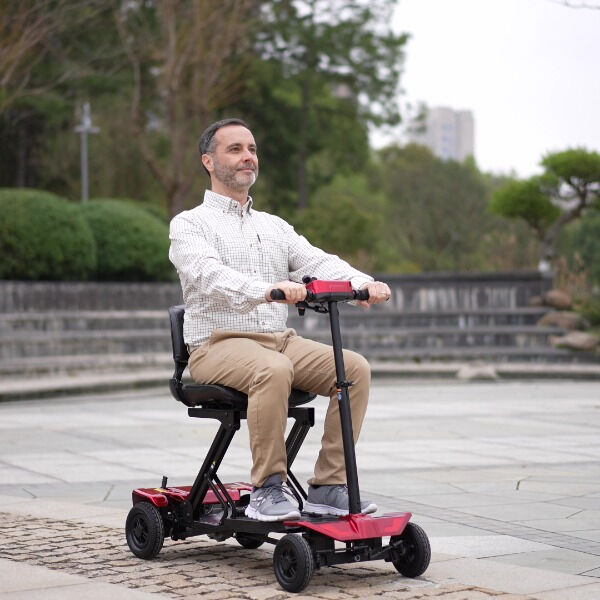 Sécurité et utilisation des scooters électriques pour les personnes âgées