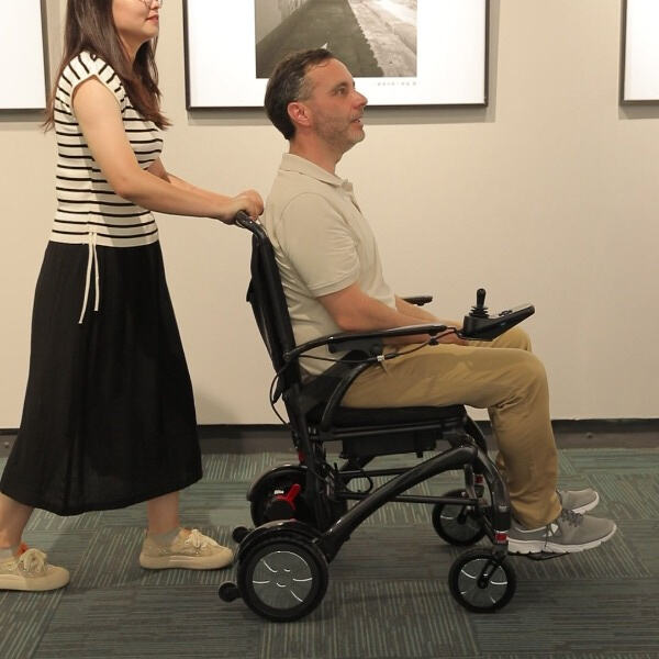 4. Comment utiliser exactement les fauteuils roulants électriques Fold and Go ?