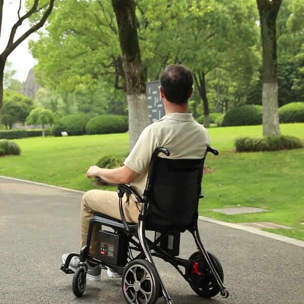 Caractéristiques de sécurité des chaises motorisées pour personnes âgées