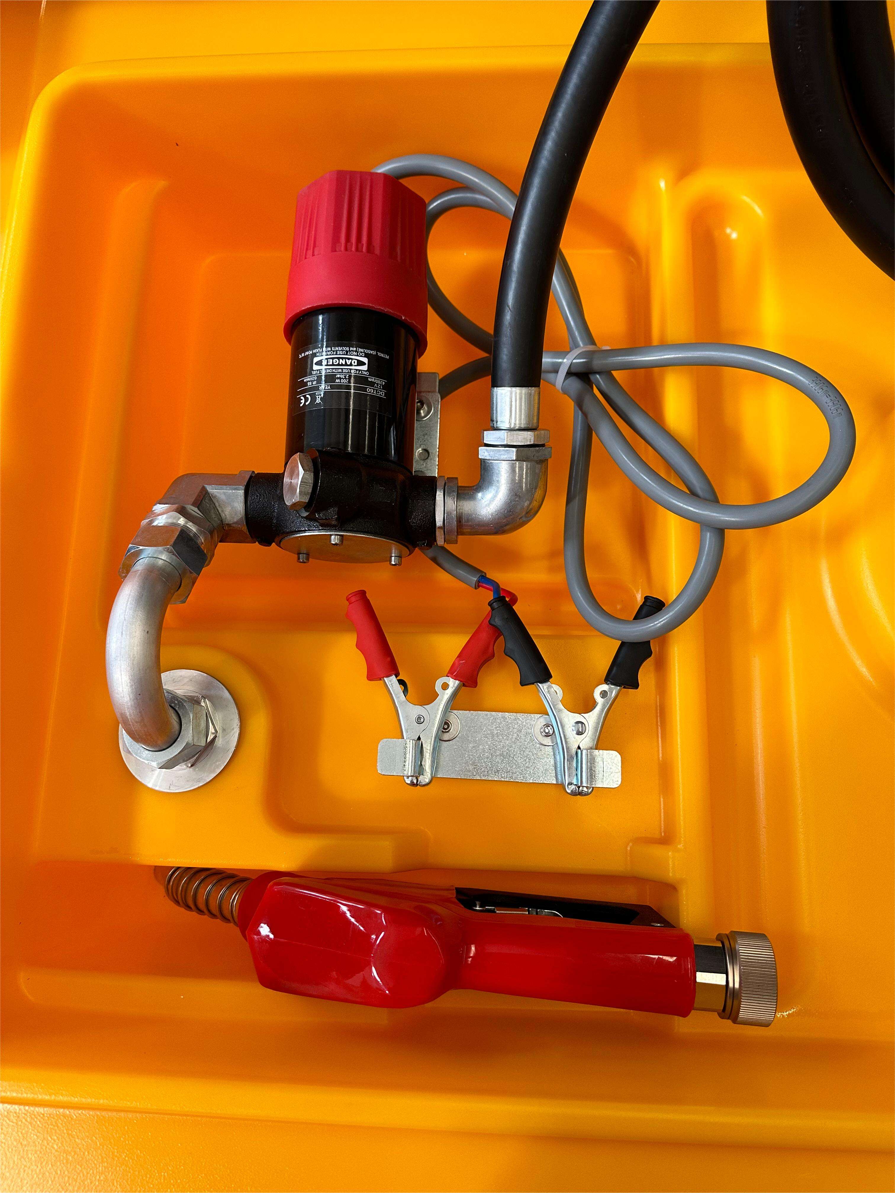 Electric Portable Plastic Fuel Gasoline Diesel Caddy Transfer Tank For On-Site Refueling details