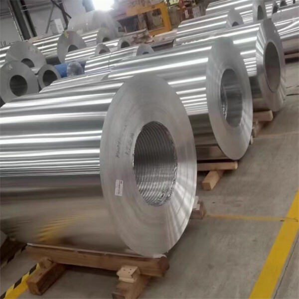 Gardez vos aliments frais et couverts avec notre rouleau extra-long d'aluminium
