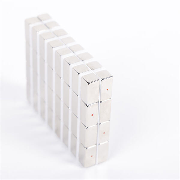 استمتع مع مكعبات مغناطيسية صغيرة