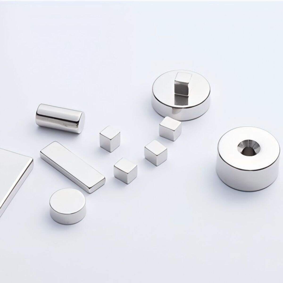 Erleben Sie die stärkste magnetische Kraft mit Neodym-Würfelmagneten