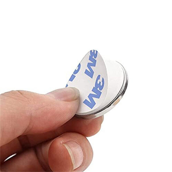 مغناطيس مدعم بلصق لأستخدامات متعددة