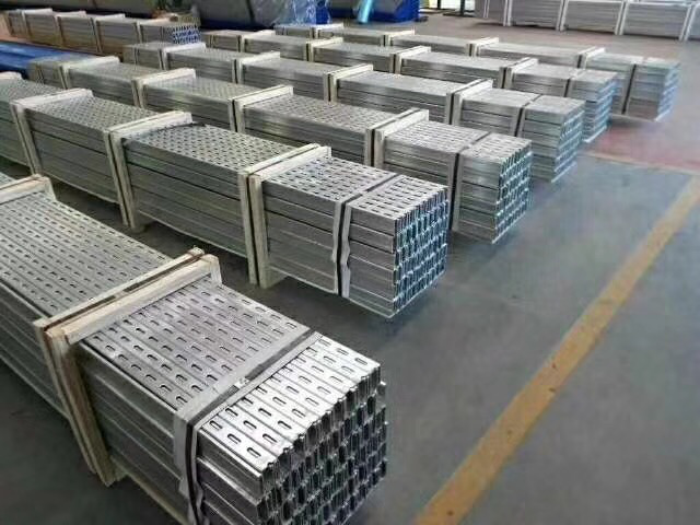 Tianjin factory Customizable Processing Strut C Channel Silver Electro-Galvanized HDG Unistrut Channel supplier