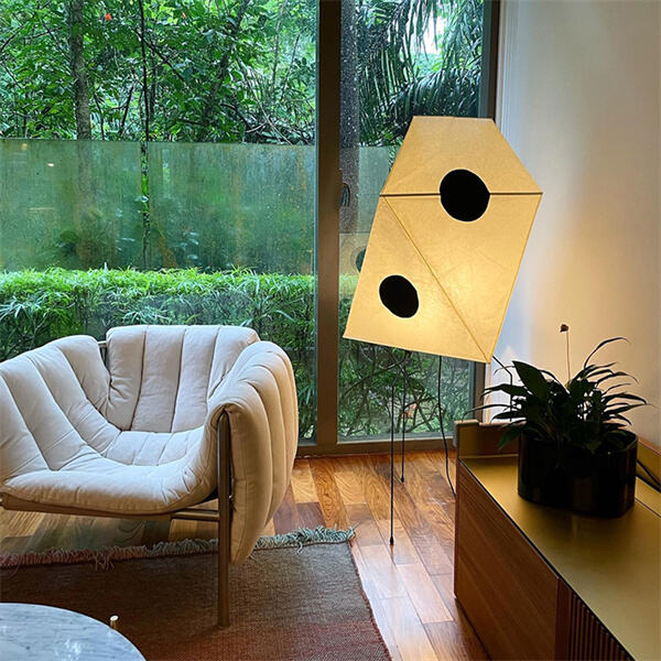 Zlepšite atmosféru akejkoľvek miestnosti štylom a jedinečnosťou stojacej lampy z ryžového papiera