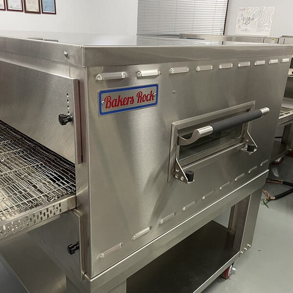 Get the perfect crust every time with a double commercial pizza oven