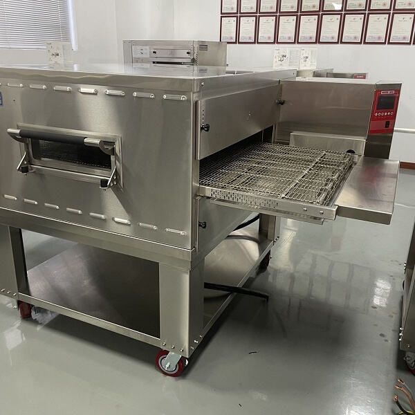 How an 18 Inch Conveyor Pizza Oven Can Help Increase Output in Your Pizzeria