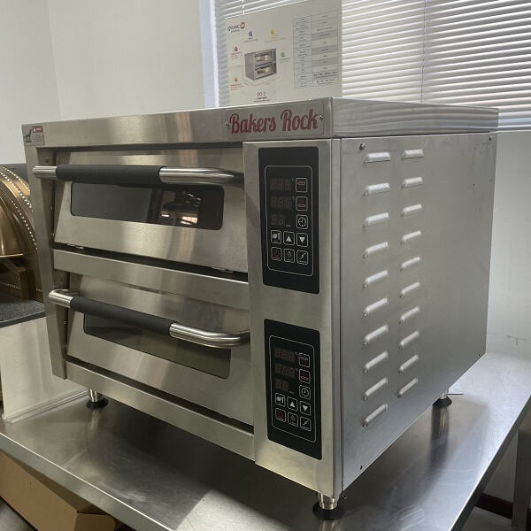 Enhance Your Pizza-Making Game with a Double-Deck Oven