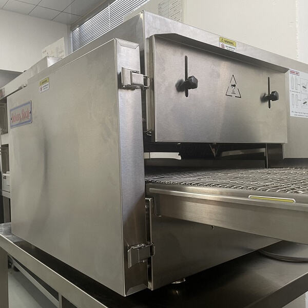 Enjoy consistent quality and satisfied customers with a pizza machine for your restauran