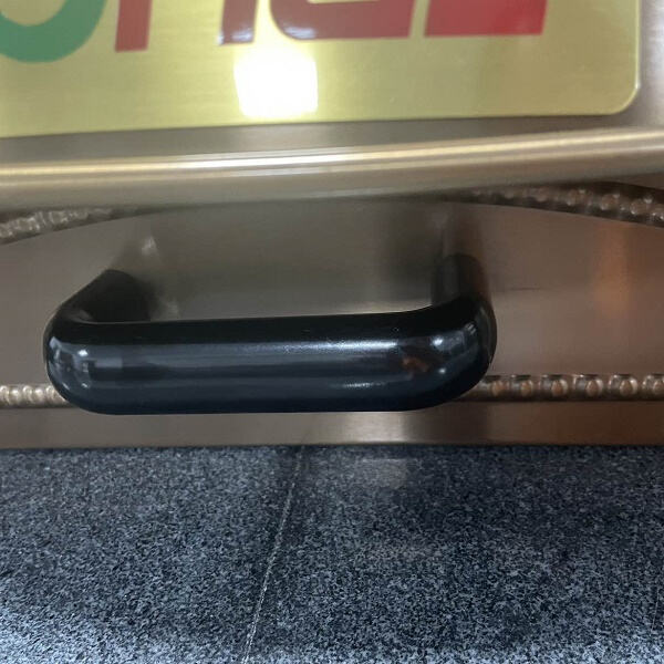 Enhance your restaurant's menu with a brick pizza oven