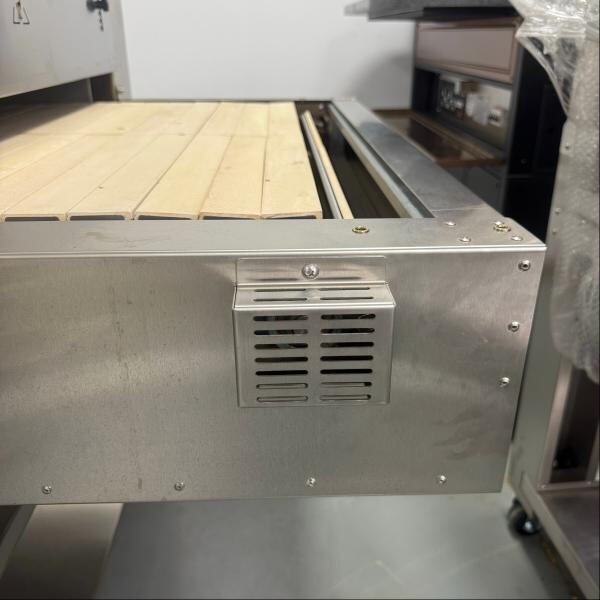 Streamlined design for easy maintenance and cleaning