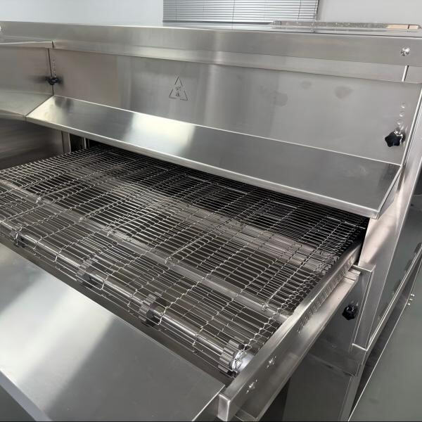 Unlock the Secrets to Great Tasting Pizza with Our Superior Oven Technology