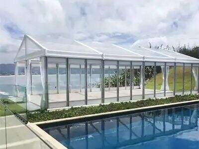 ग्लास टेंट्स कैसे सामान्य लॉन को उच्च-स्तरीय बॉलरूम में बदल देते हैं